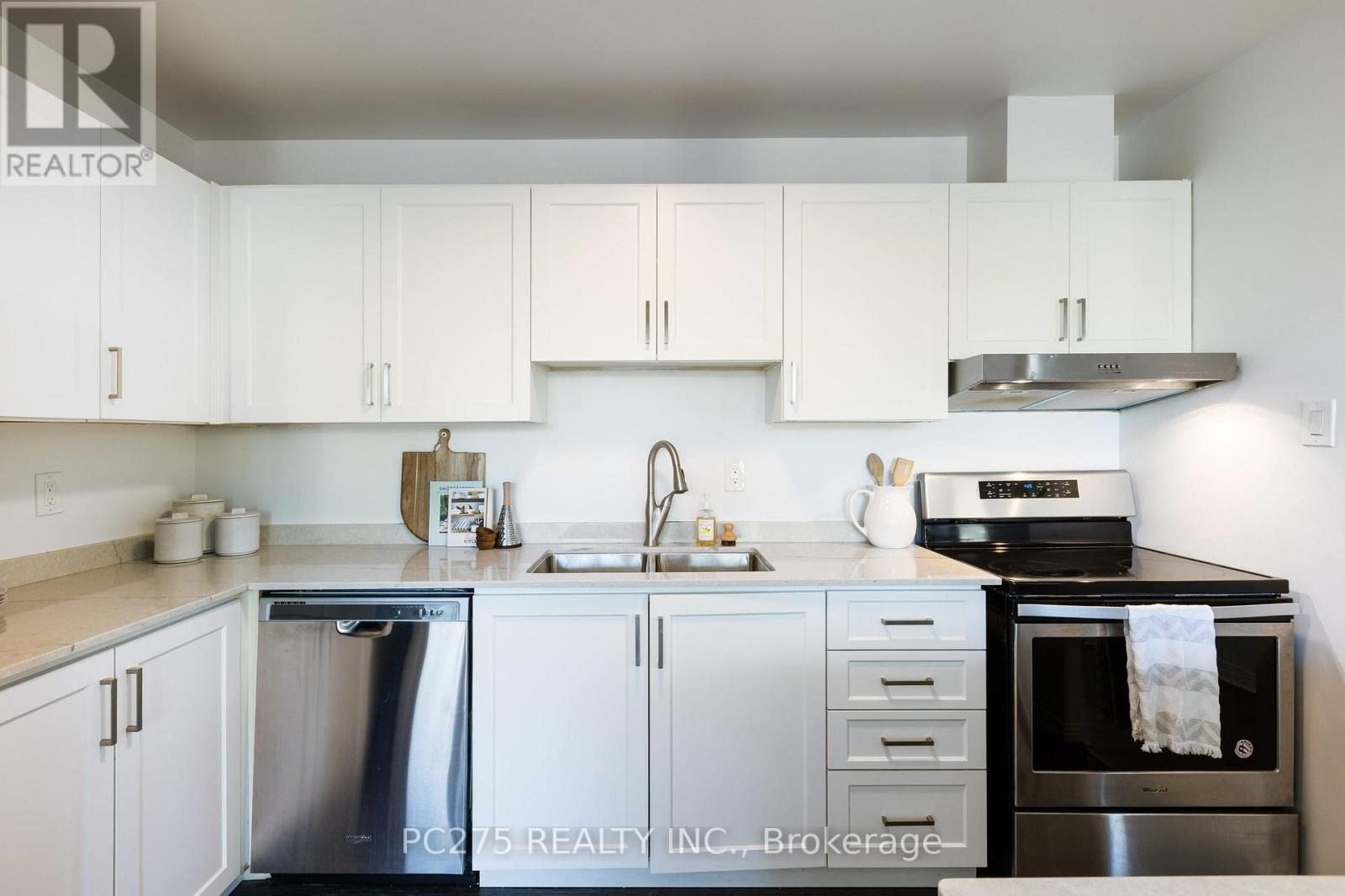 407 - 549 Ridout Street N, London East, Ontario  N6A 5N5 - Photo 13 - X12856544