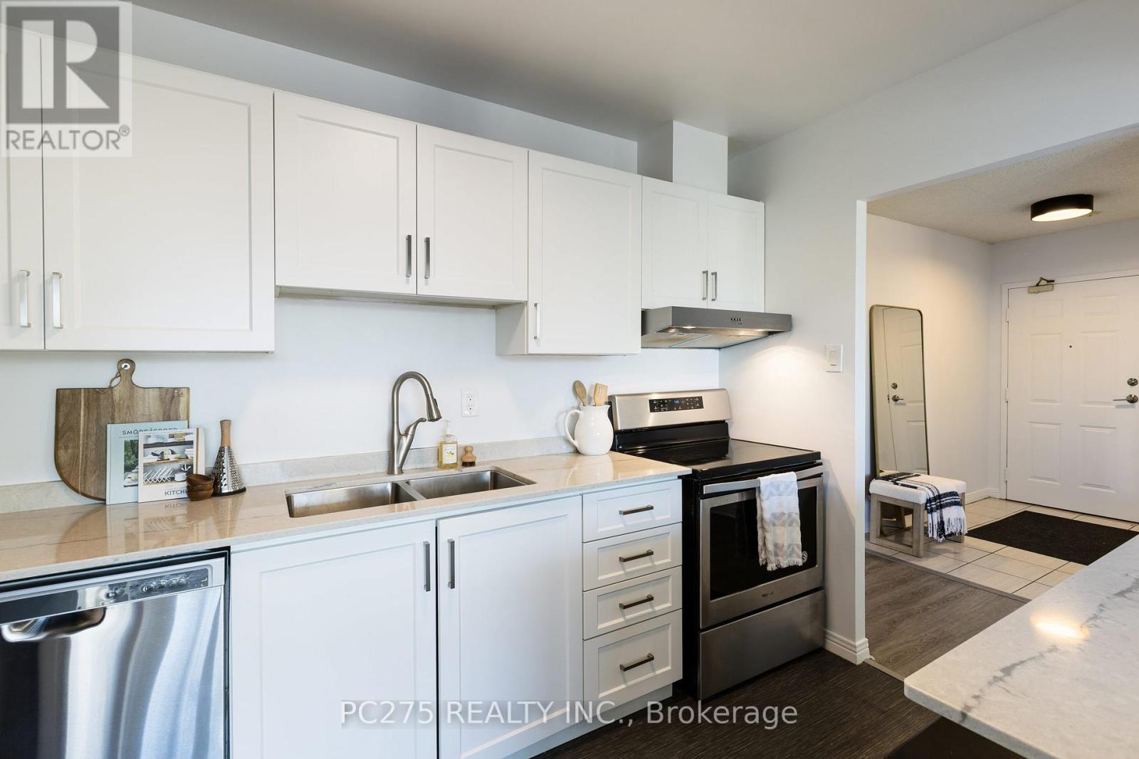 407 - 549 Ridout Street N, London East, Ontario  N6A 5N5 - Photo 14 - X12856544