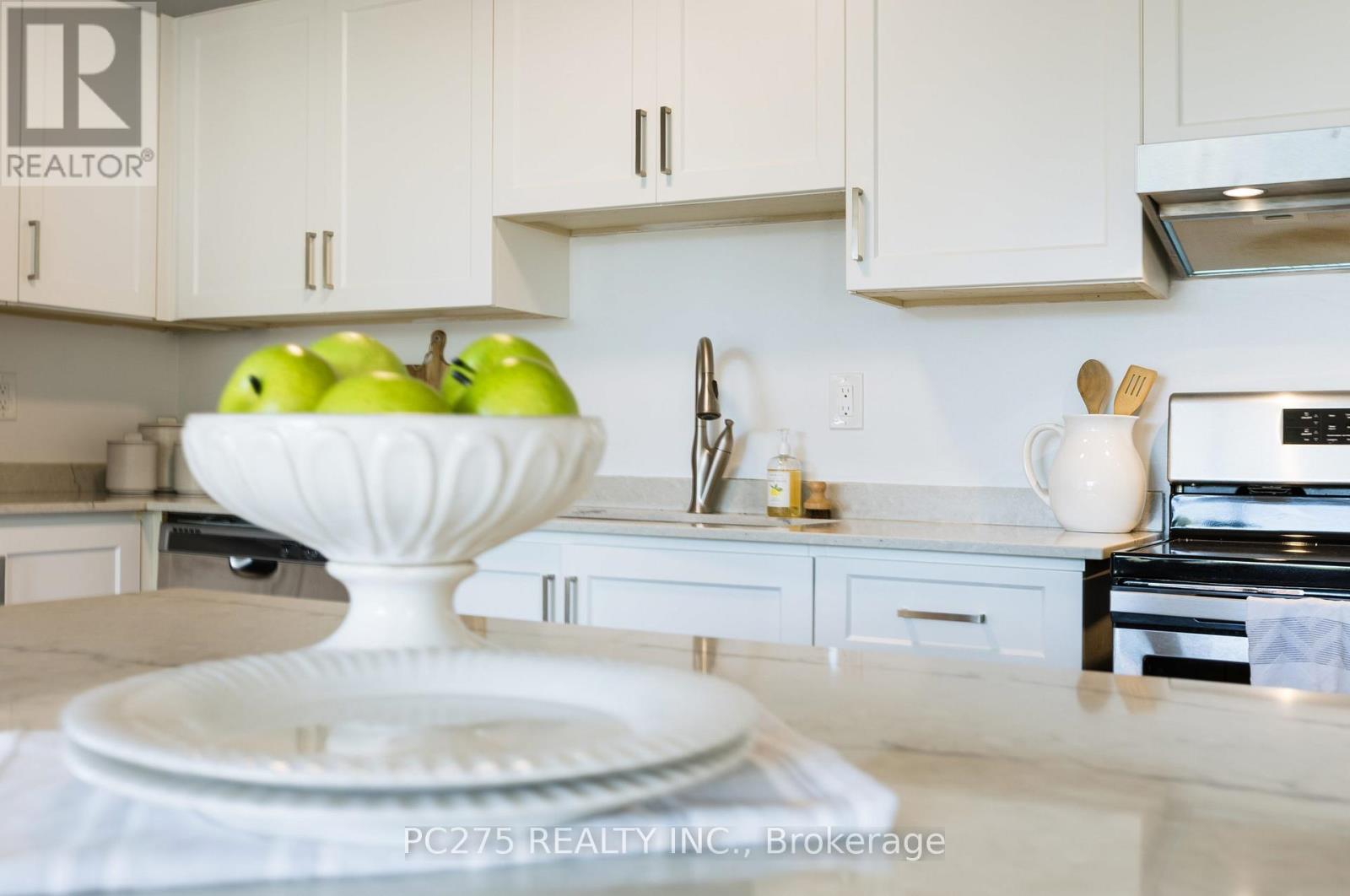 407 - 549 Ridout Street N, London East, Ontario  N6A 5N5 - Photo 15 - X12856544