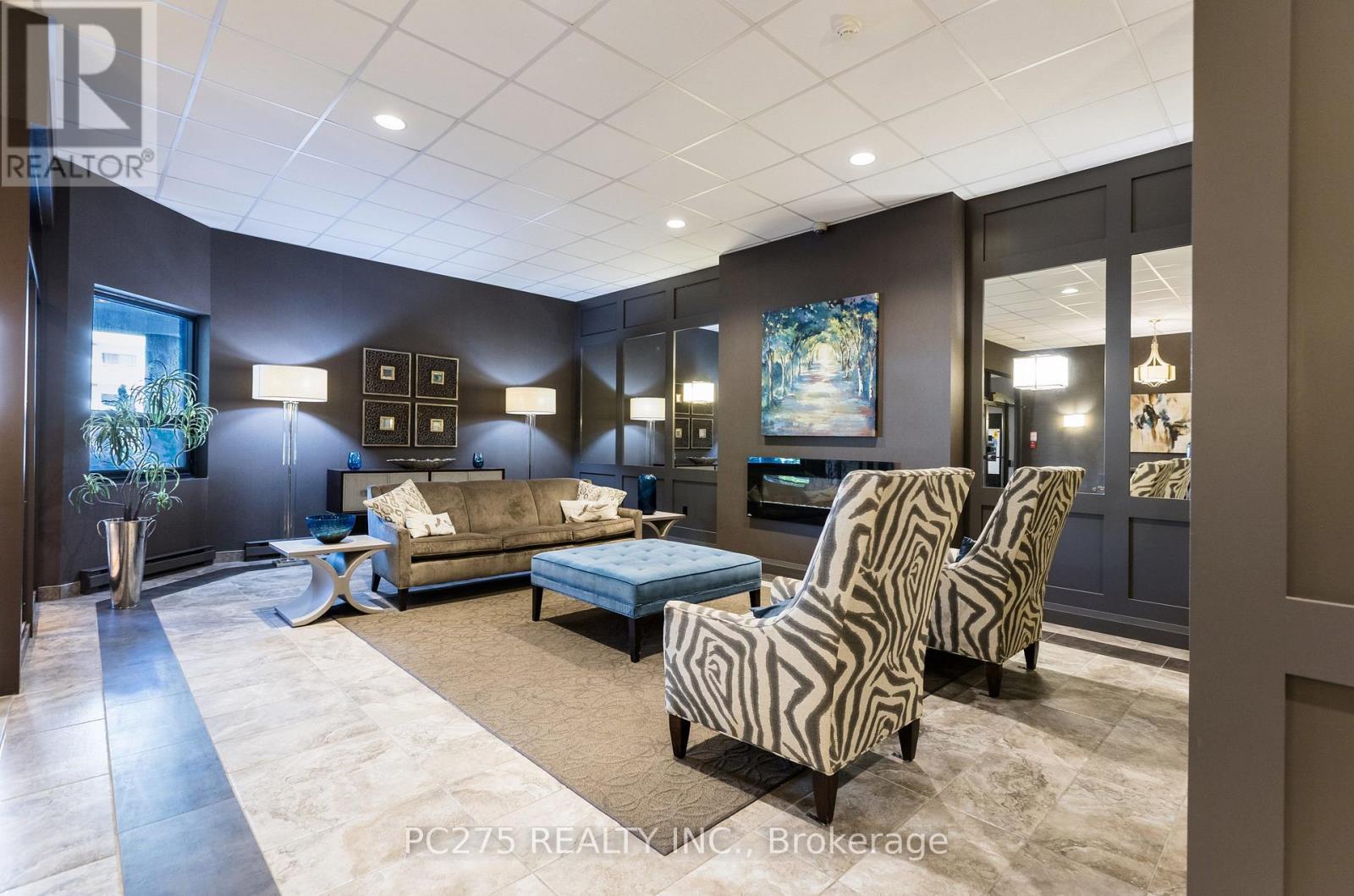 407 - 549 Ridout Street N, London East, Ontario  N6A 5N5 - Photo 5 - X12856544