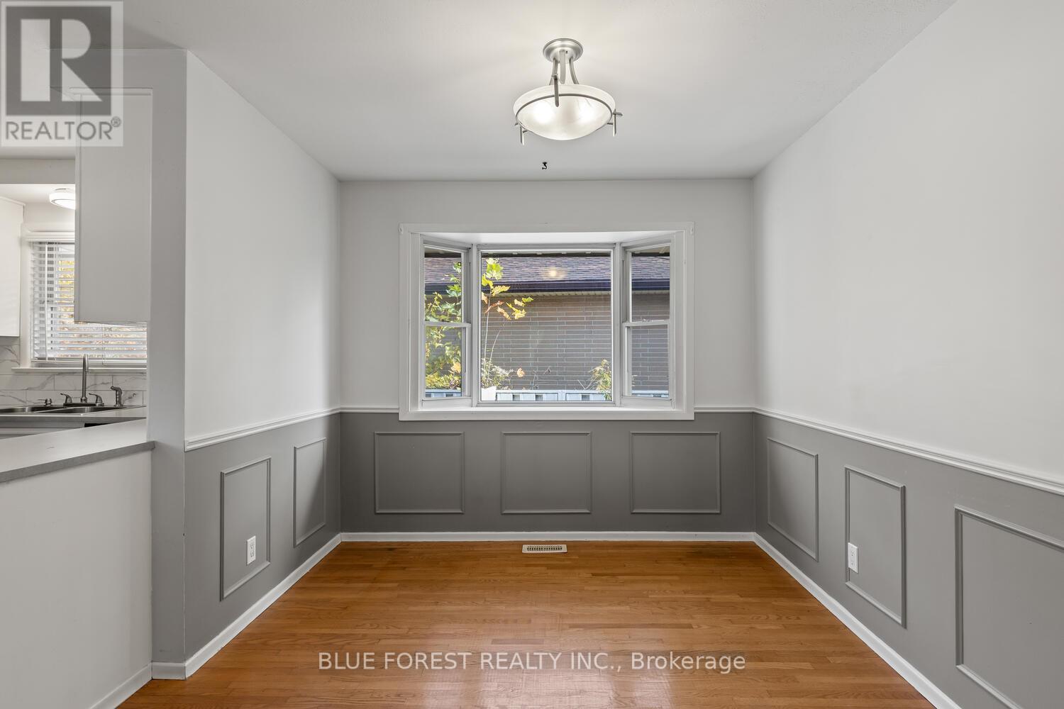 106 Laurentian Drive N, London East, Ontario  N5W 1P2 - Photo 10 - X12856600