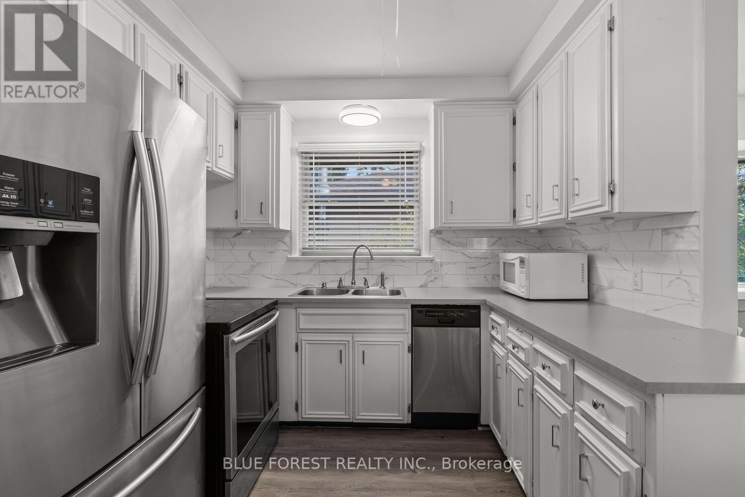 106 Laurentian Drive N, London East, Ontario  N5W 1P2 - Photo 13 - X12856600