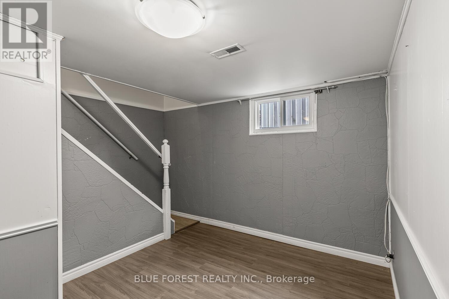 106 Laurentian Drive N, London East, Ontario  N5W 1P2 - Photo 26 - X12856600