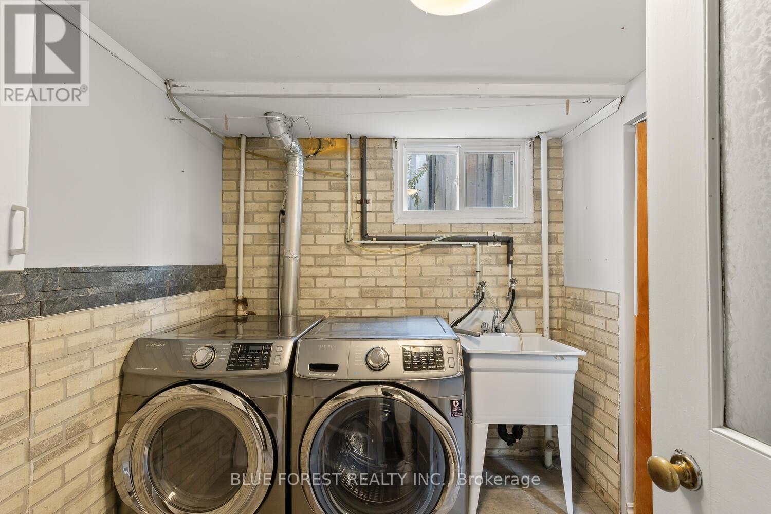 106 Laurentian Drive N, London East, Ontario  N5W 1P2 - Photo 28 - X12856600