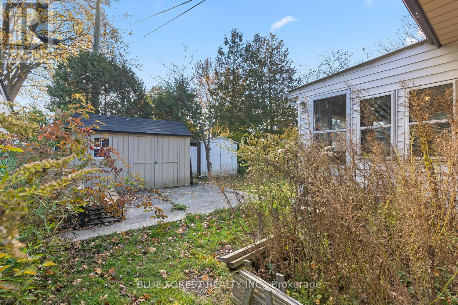 106 Laurentian Drive N, London East, Ontario  N5W 1P2 - Photo 39 - X12856600
