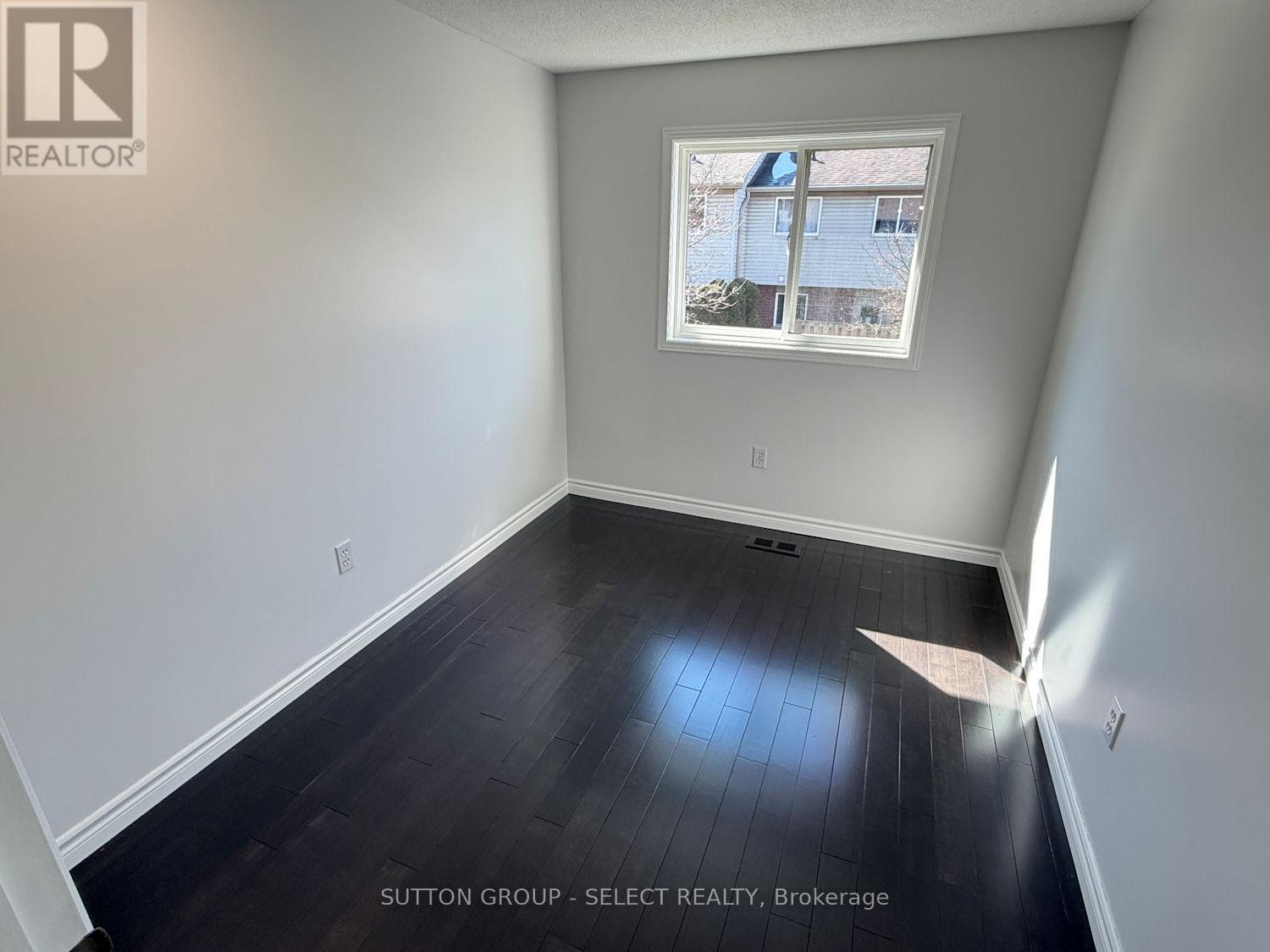 48 - 50 Chapman Court, London North, Ontario  N6G 5E1 - Photo 13 - X12856616