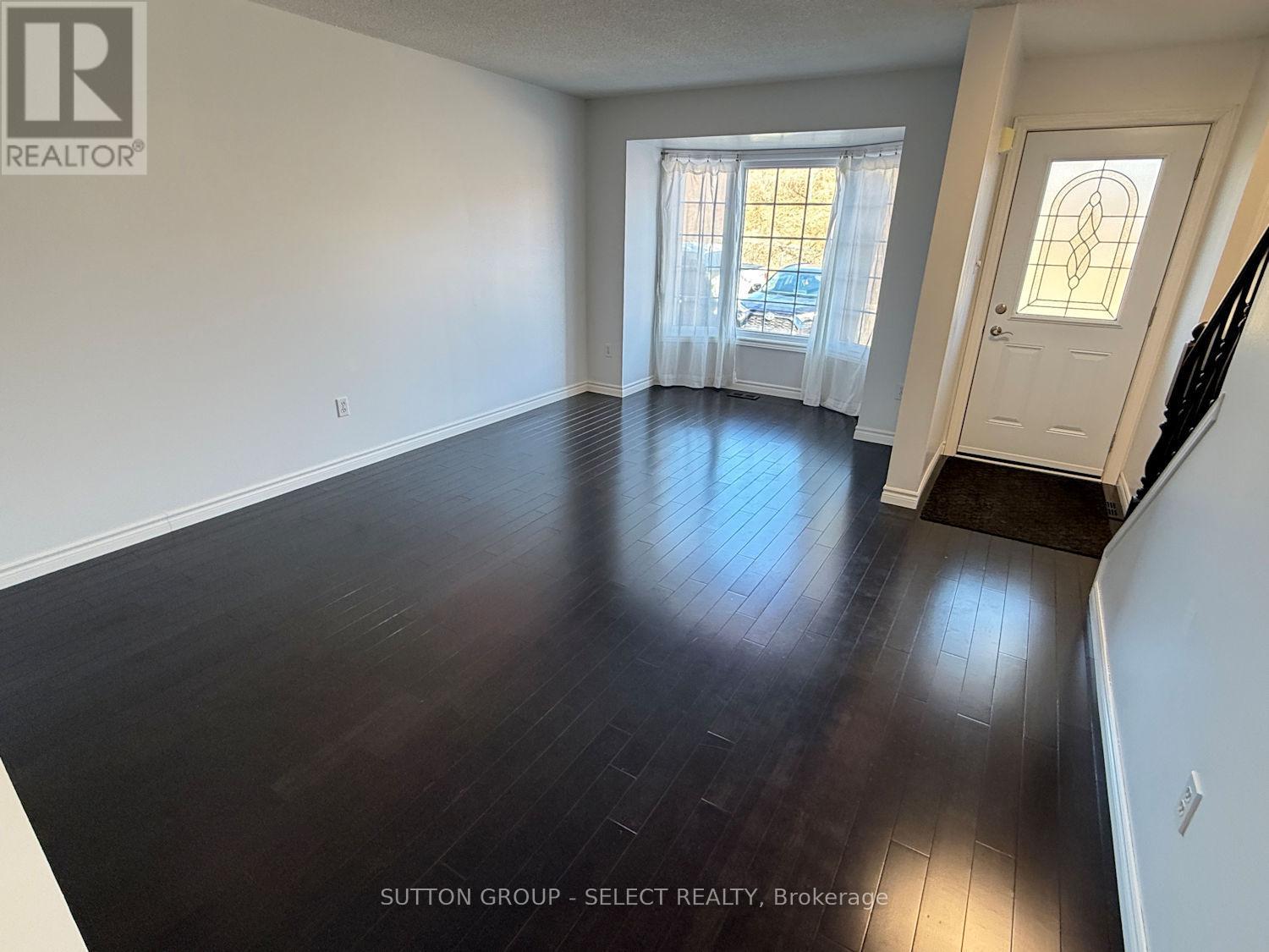 48 - 50 Chapman Court, London North, Ontario  N6G 5E1 - Photo 4 - X12856616