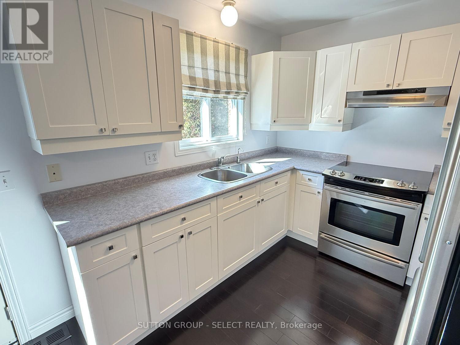 48 - 50 Chapman Court, London North, Ontario  N6G 5E1 - Photo 7 - X12856616