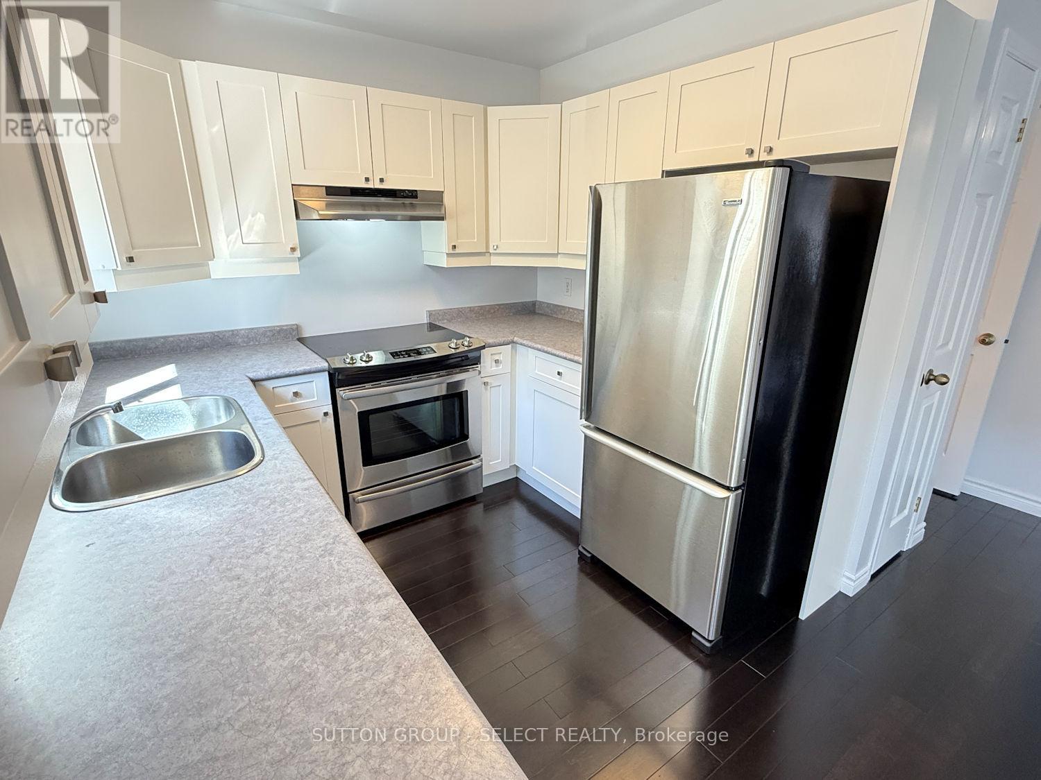 48 - 50 Chapman Court, London North, Ontario  N6G 5E1 - Photo 8 - X12856616