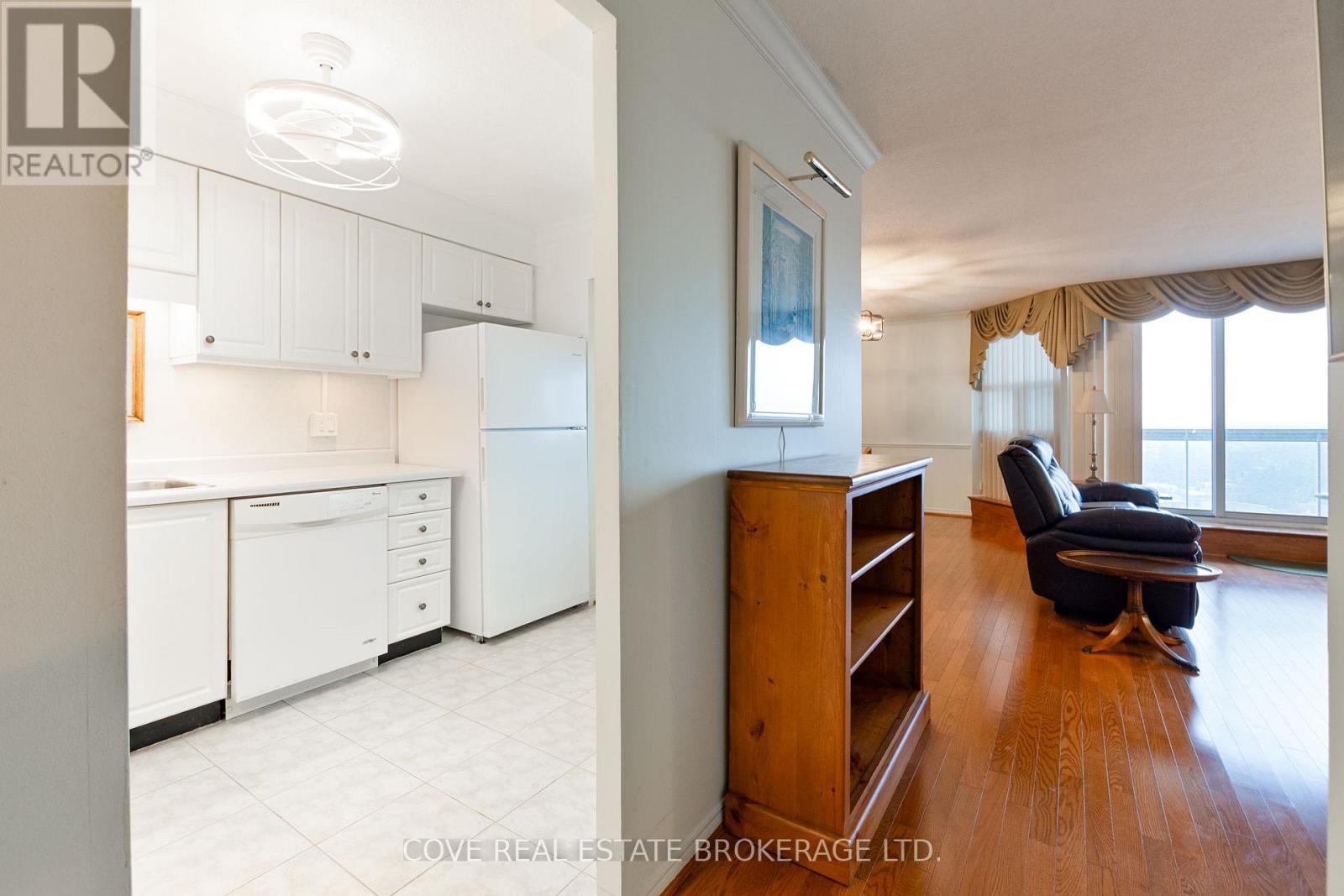 2704 - 323 Colborne Street, London East, Ontario  N6B 3N8 - Photo 3 - X12856730