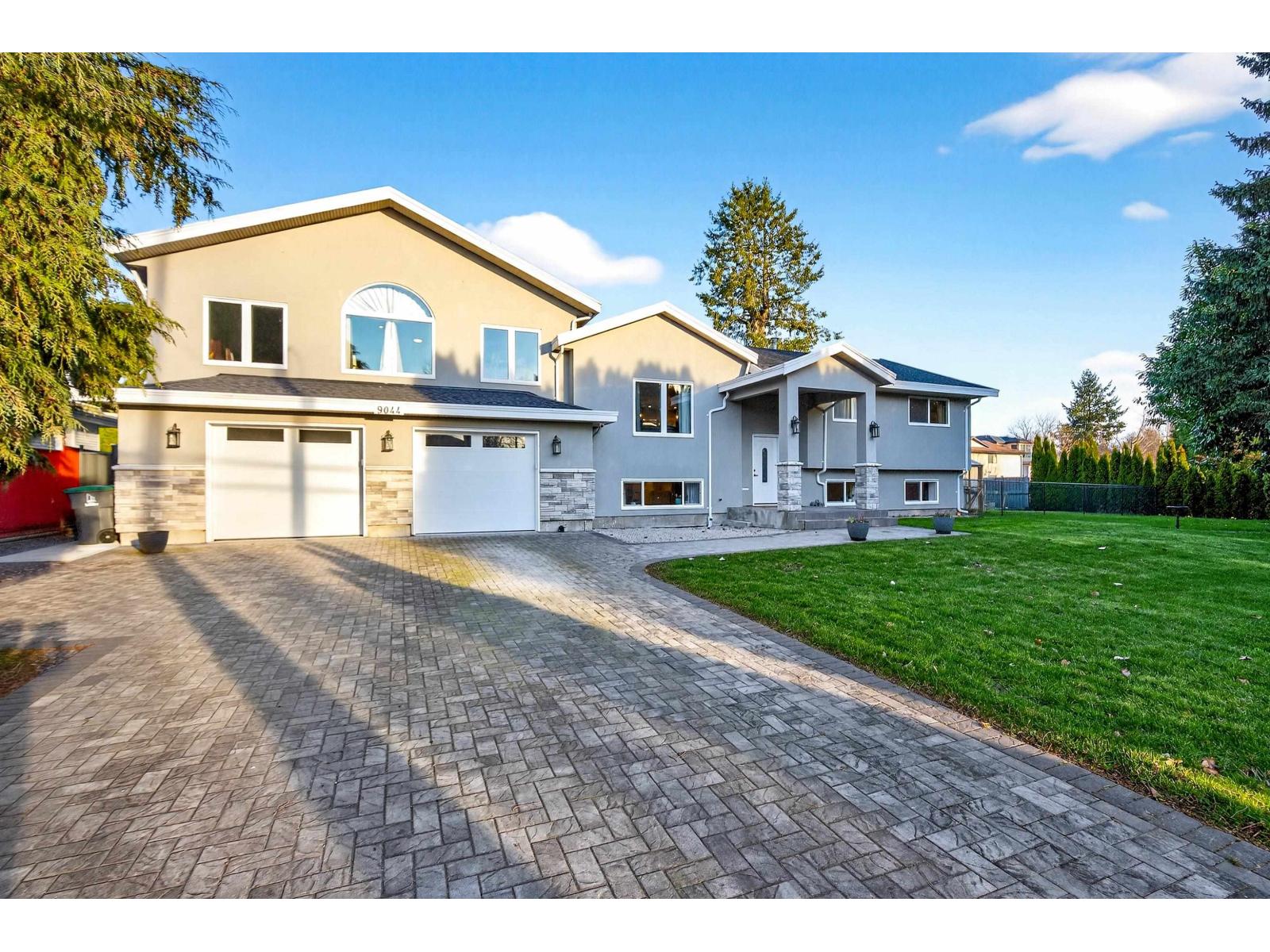 9044 144 Street, Surrey, British Columbia  V3V 5Z8 - Photo 2 - R3097083