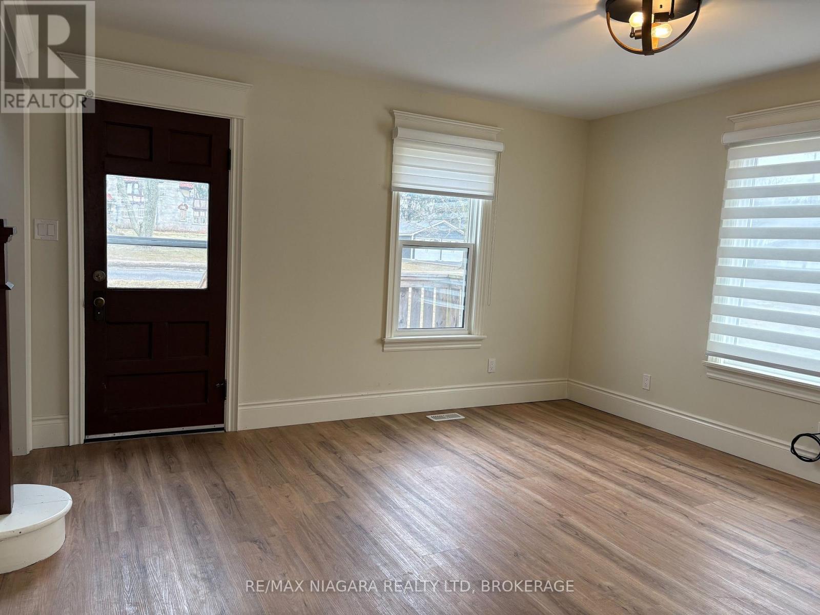 549 Ridge Road N, Fort Erie, Ontario  L0S 1N0 - Photo 9 - X12855640