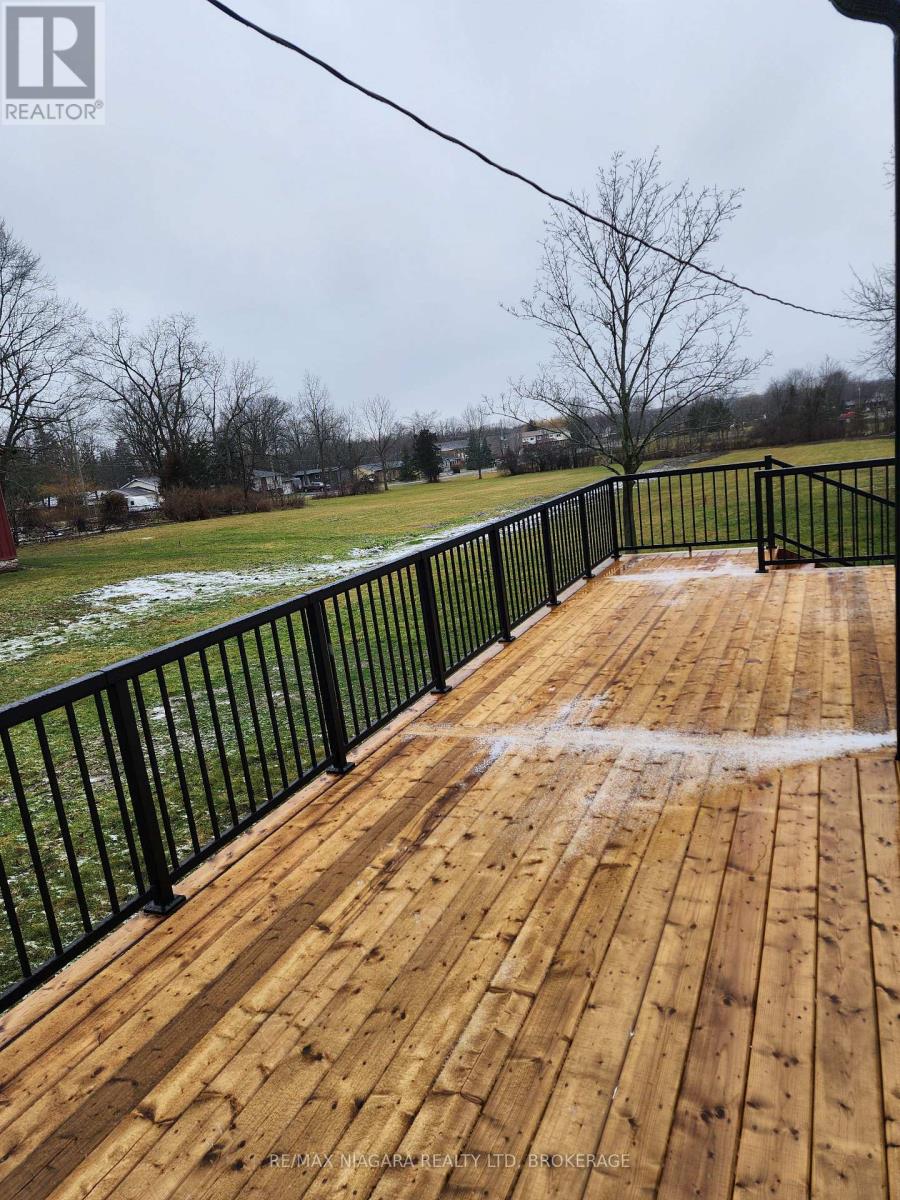 549 Ridge Road N, Fort Erie, Ontario  L0S 1N0 - Photo 3 - X12855640