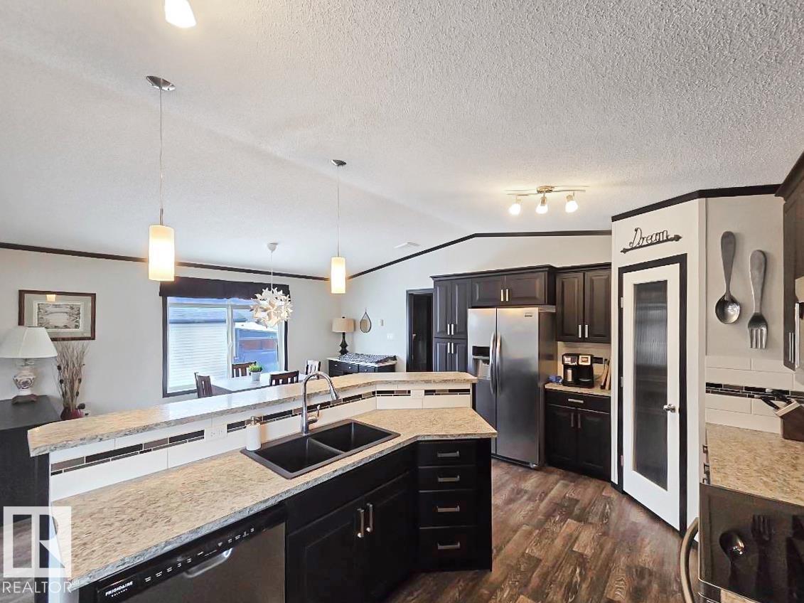 115 Hawthorn Dr, Morinville, Alberta  T8R 2P7 - Photo 12 - E4476112