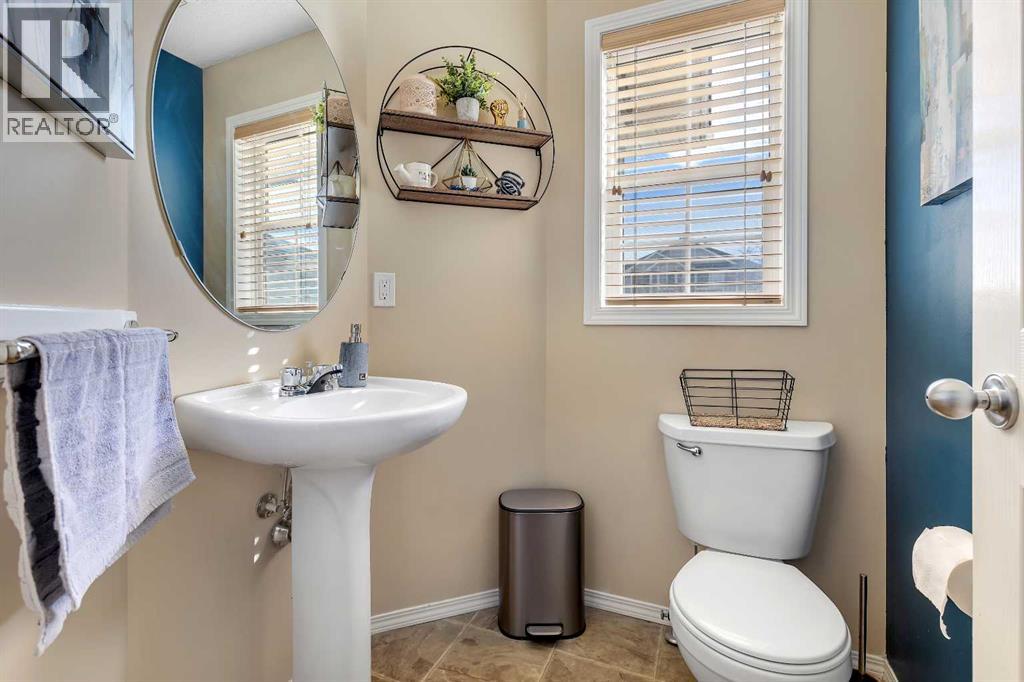 12 Cranberry Green Se, Calgary, Alberta  T3M 1L5 - Photo 7 - A2291234