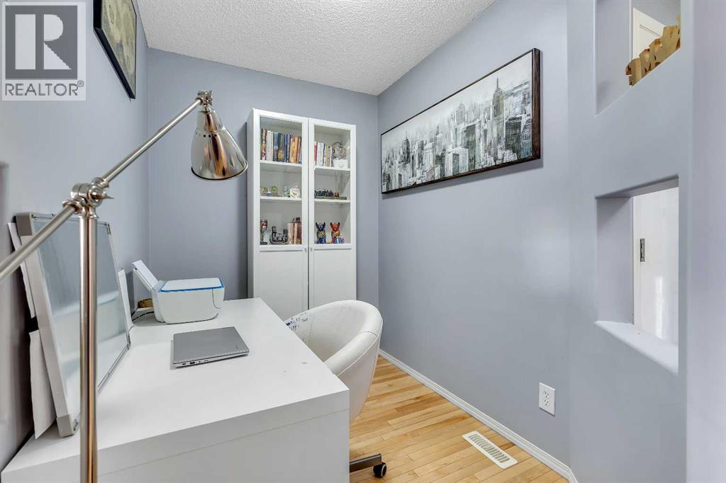 12 Cranberry Green Se, Calgary, Alberta  T3M 1L5 - Photo 8 - A2291234