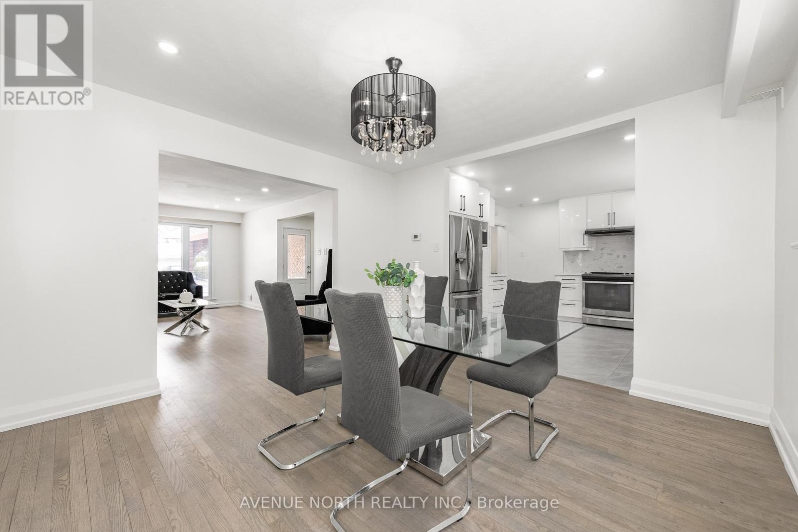 2007 Tawney Road, Ottawa, Ontario  K1G 1B5 - Photo 11 - X12856650