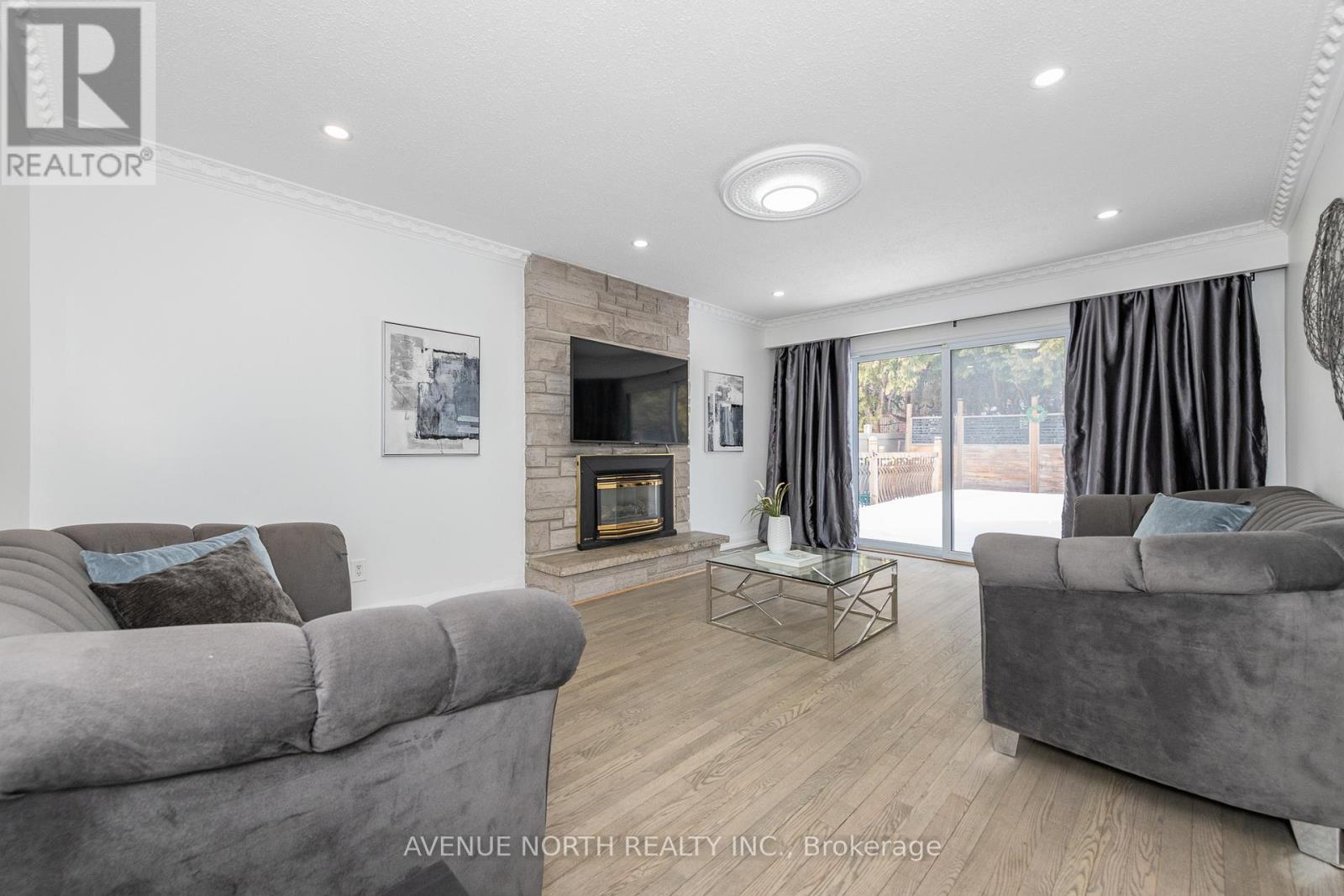 2007 Tawney Road, Ottawa, Ontario  K1G 1B5 - Photo 16 - X12856650