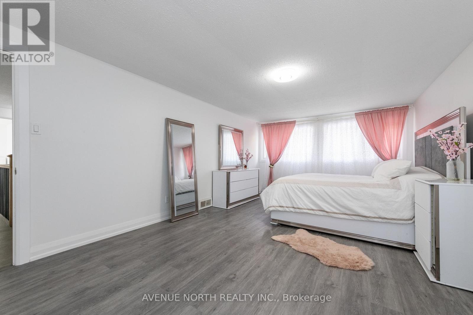 2007 Tawney Road, Ottawa, Ontario  K1G 1B5 - Photo 24 - X12856650