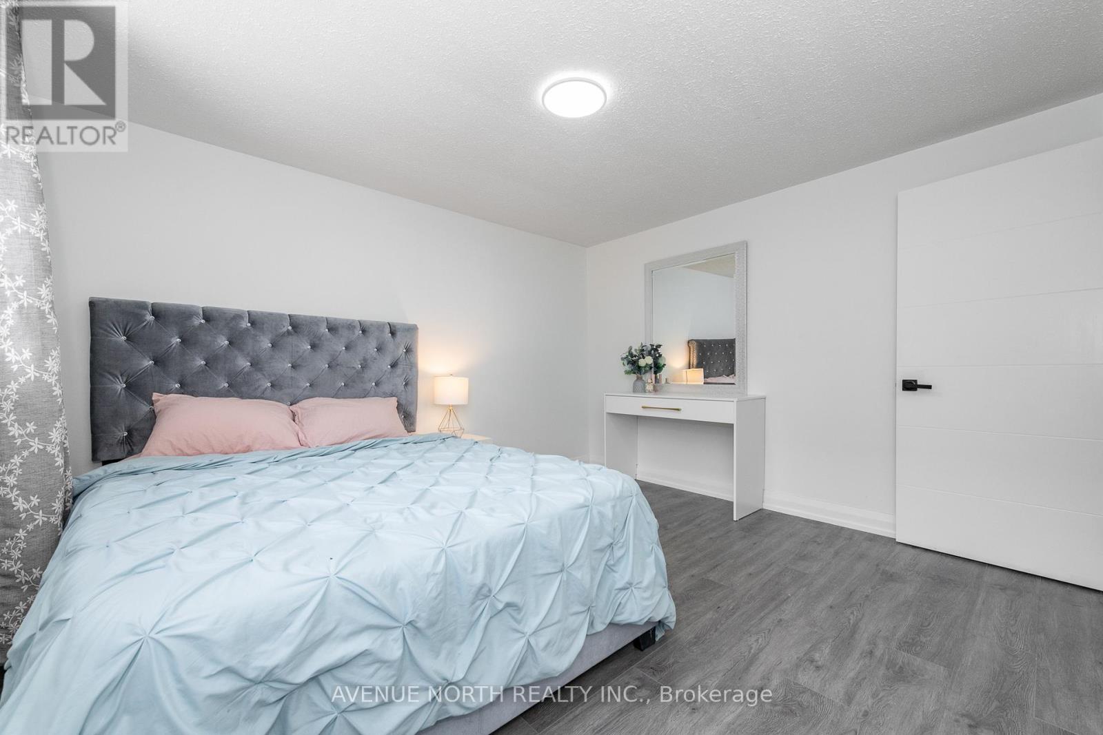 2007 Tawney Road, Ottawa, Ontario  K1G 1B5 - Photo 33 - X12856650