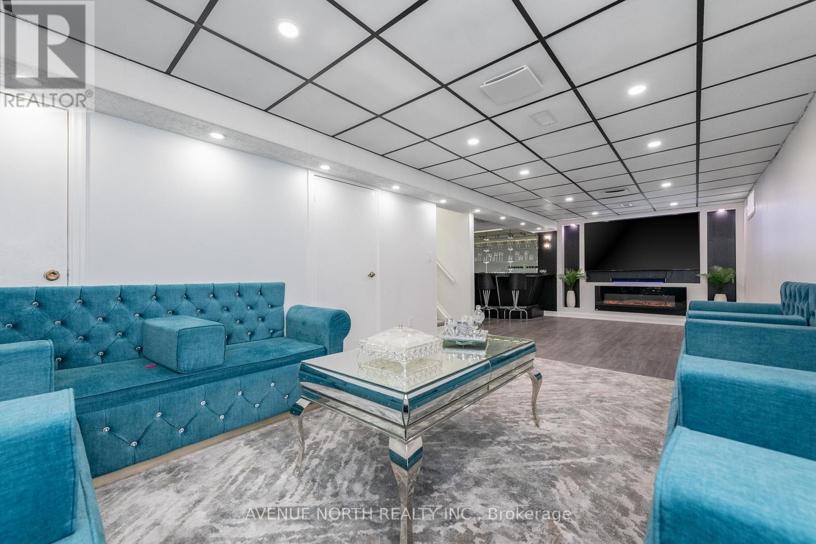 2007 Tawney Road, Ottawa, Ontario  K1G 1B5 - Photo 41 - X12856650