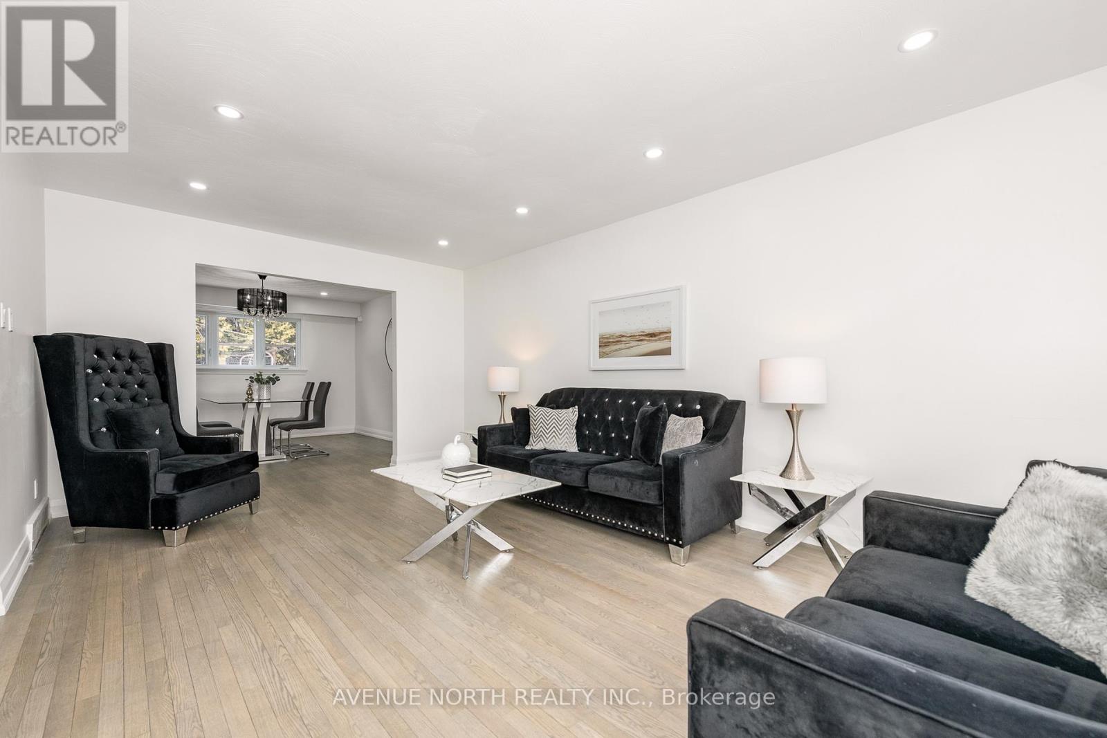 2007 Tawney Road, Ottawa, Ontario  K1G 1B5 - Photo 8 - X12856650