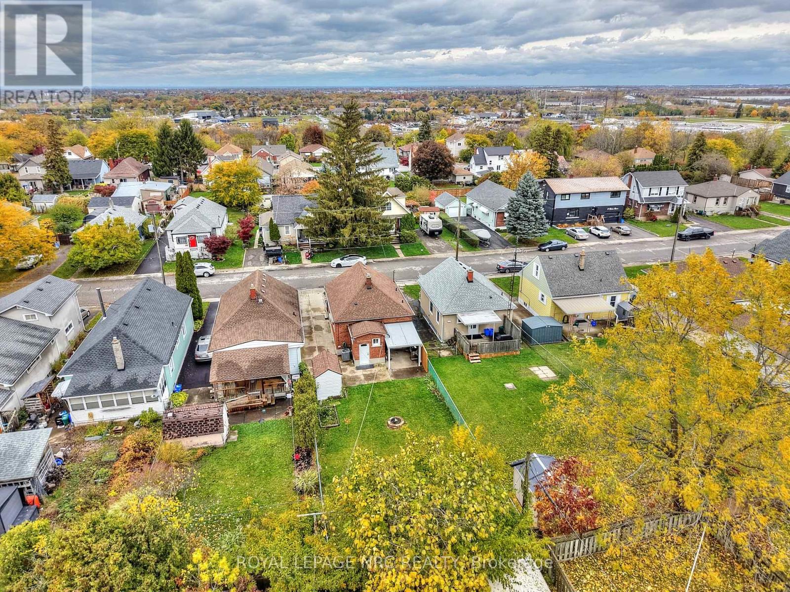 10 Fairburn Avenue, St. Catharines, Ontario  L2T 1B2 - Photo 27 - X12856566