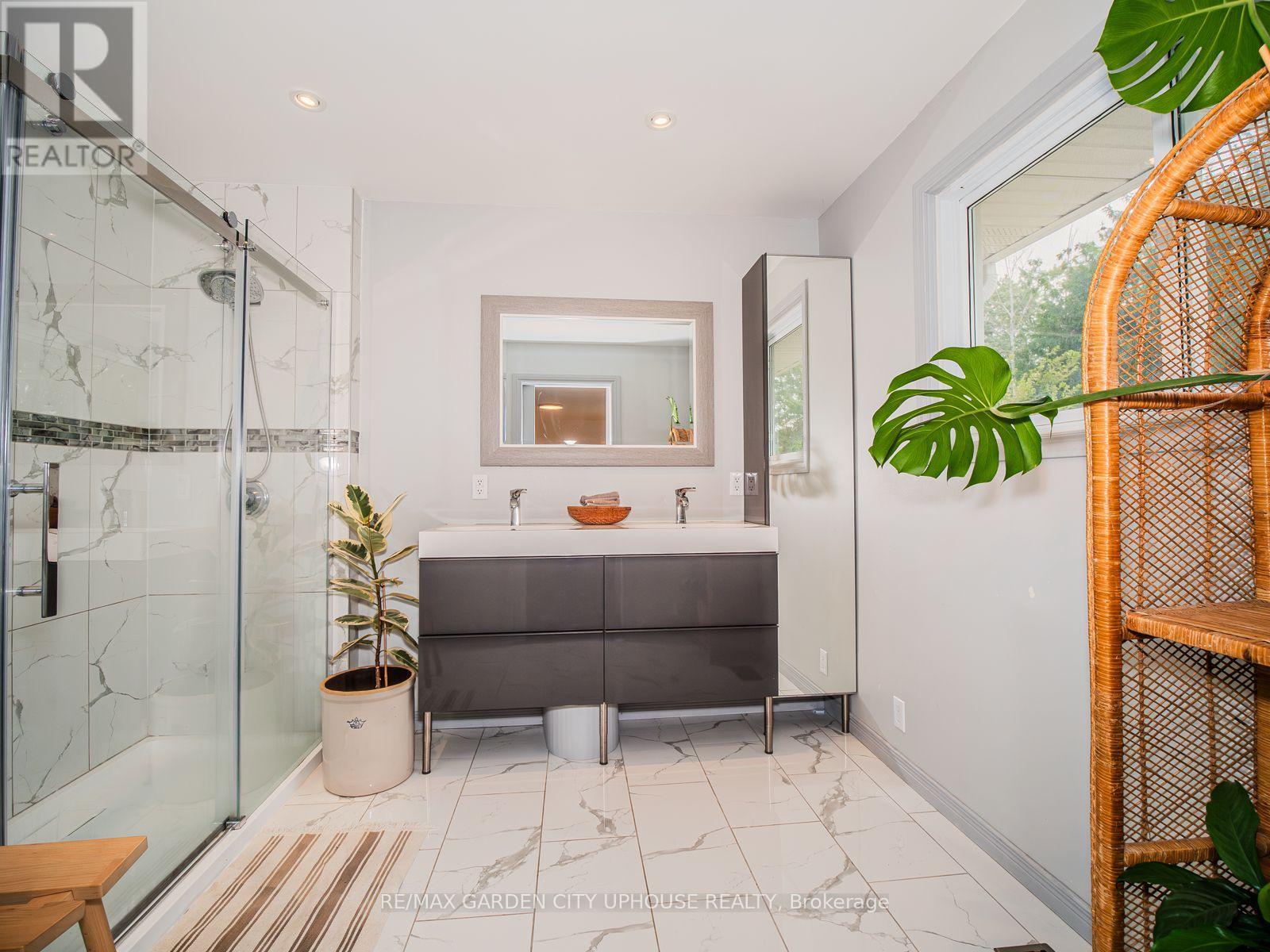 373 Darby Road, Welland (Cooks Mills), Ontario  L0S 1K0 - Photo 12 - X12856692