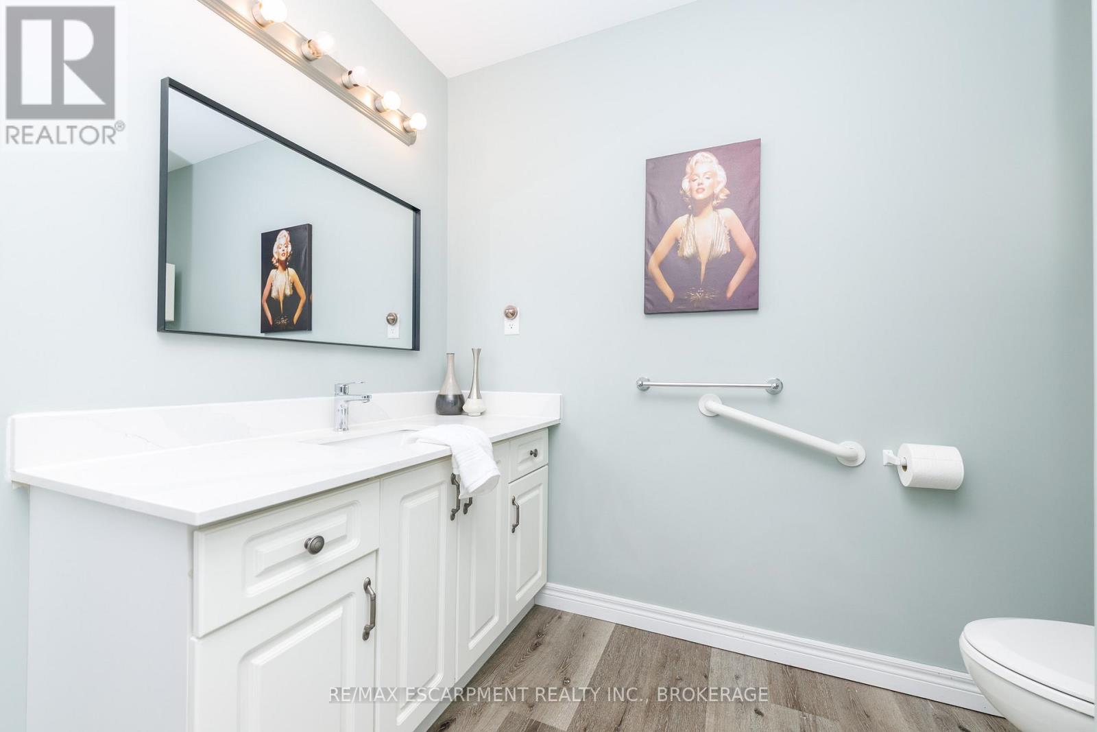 1 Sunnydale Court, West Lincoln (Smithville), Ontario  L0R 2A0 - Photo 15 - X12856750