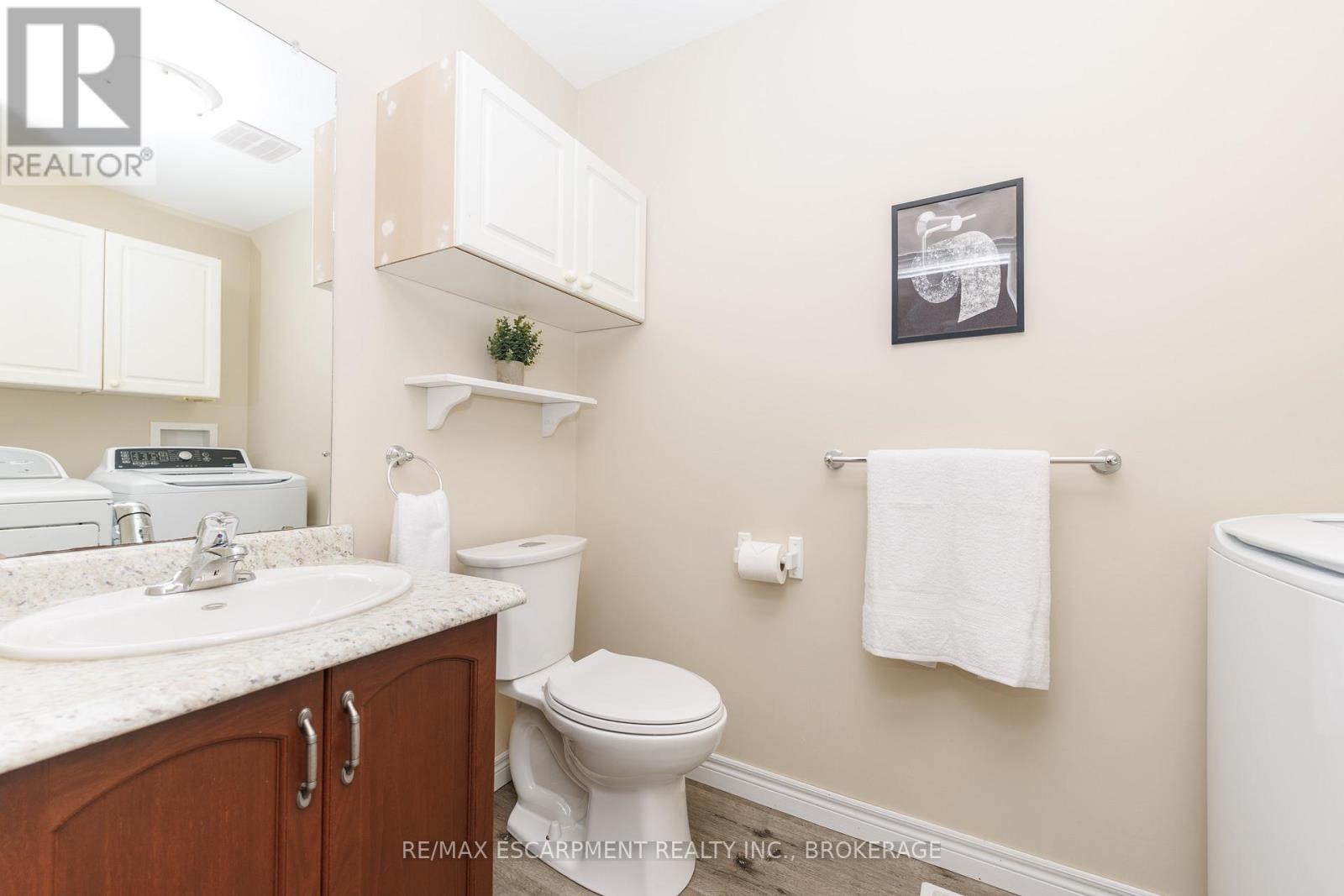 1 Sunnydale Court, West Lincoln (Smithville), Ontario  L0R 2A0 - Photo 18 - X12856750