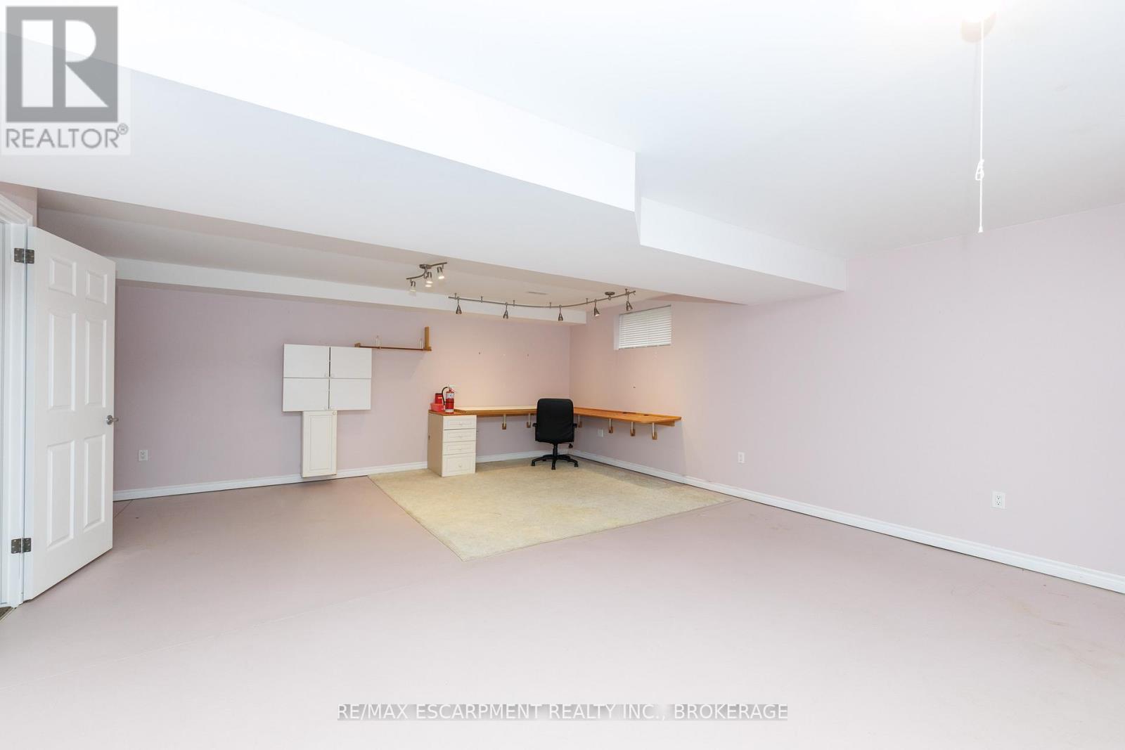 1 Sunnydale Court, West Lincoln (Smithville), Ontario  L0R 2A0 - Photo 19 - X12856750