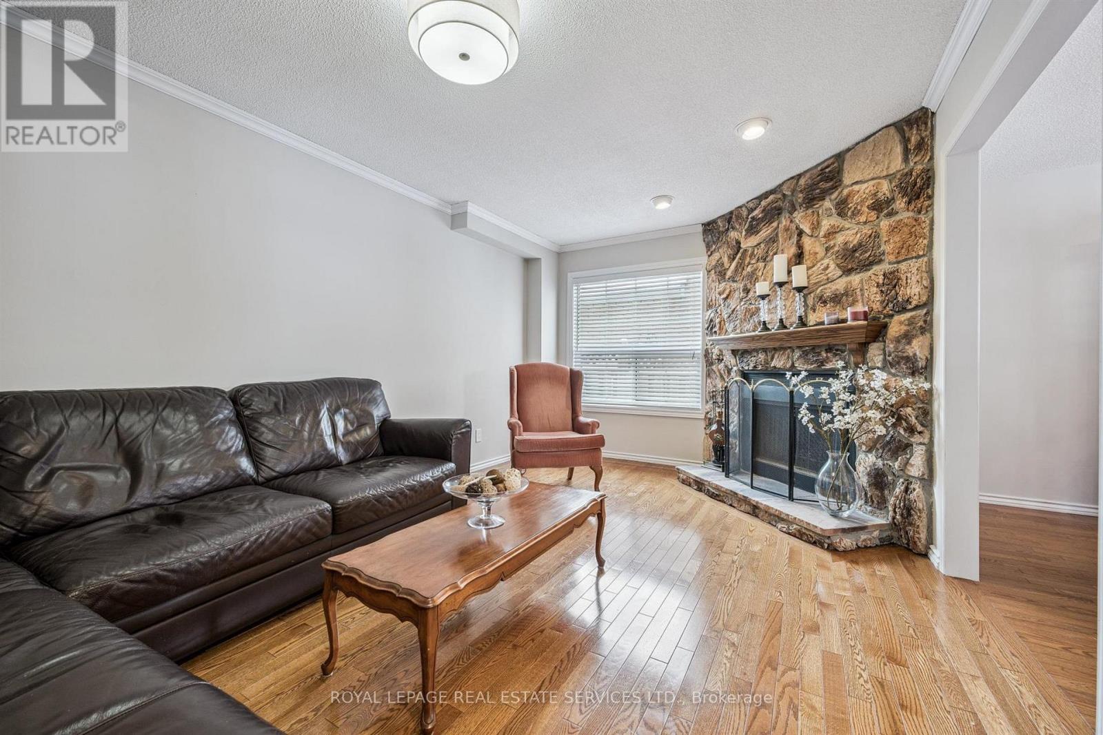 236 O'donoghue Avenue, Oakville, Ontario  L6H 3W6 - Photo 10 - W12742876