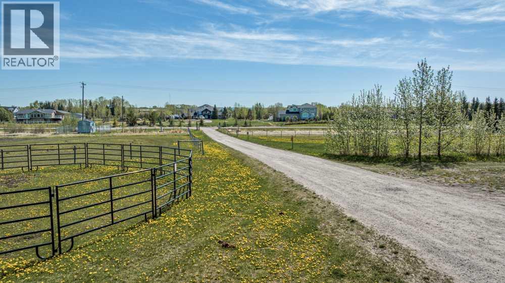243201 Range Road 33, Rural Rocky View County, Alberta  T3Z 2E6 - Photo 9 - A2209793