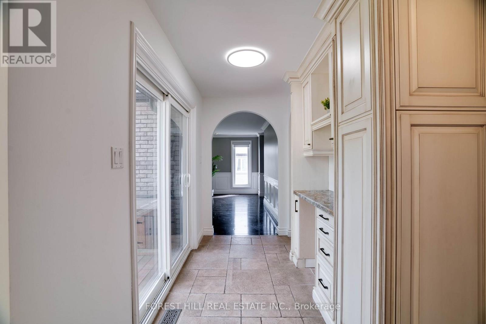 244 Waterloo Avenue, Toronto, Ontario  M3H 3Z4 - Photo 14 - C12856540