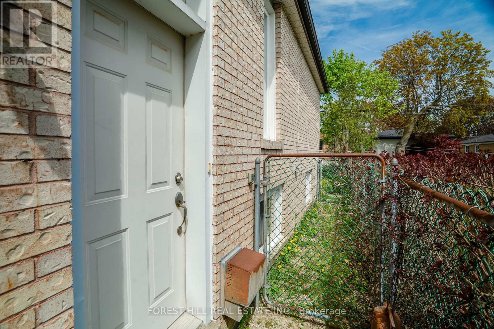 244 Waterloo Avenue, Toronto, Ontario  M3H 3Z4 - Photo 43 - C12856540