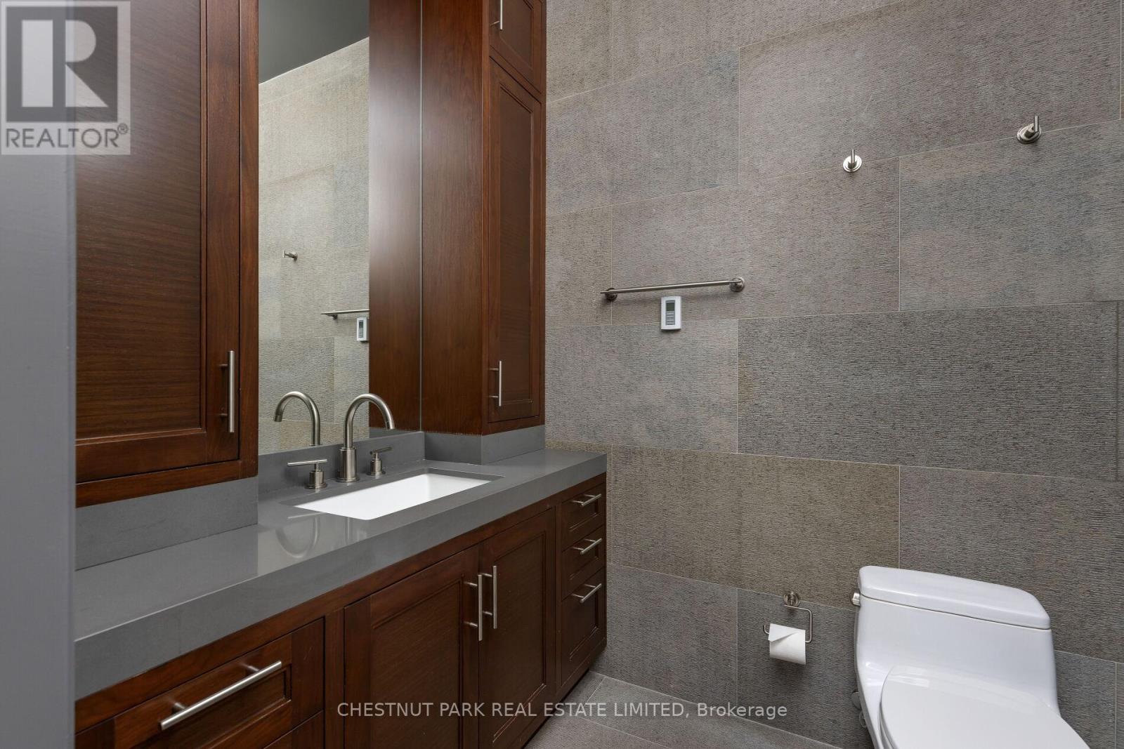 1601 - 68 Yorkville Avenue, Toronto, Ontario  M5R 3V7 - Photo 38 - C12856604