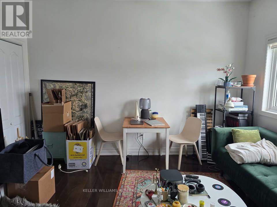 Upper - 18 Palmerston Avenue, Toronto, Ontario  M6J 2H7 - Photo 3 - C12856624