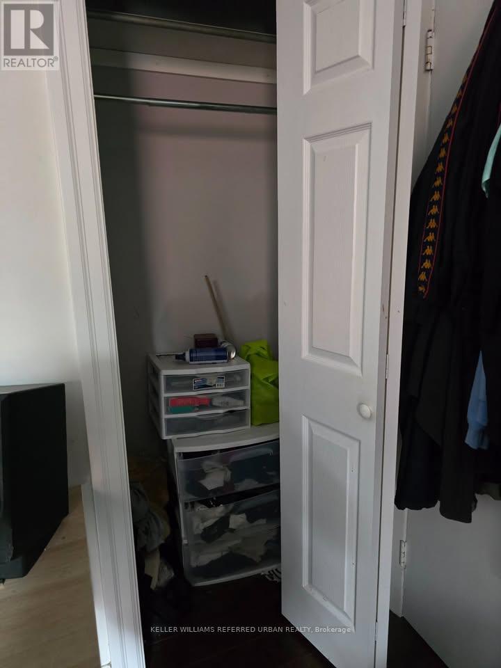 Upper - 18 Palmerston Avenue, Toronto, Ontario  M6J 2H7 - Photo 6 - C12856624