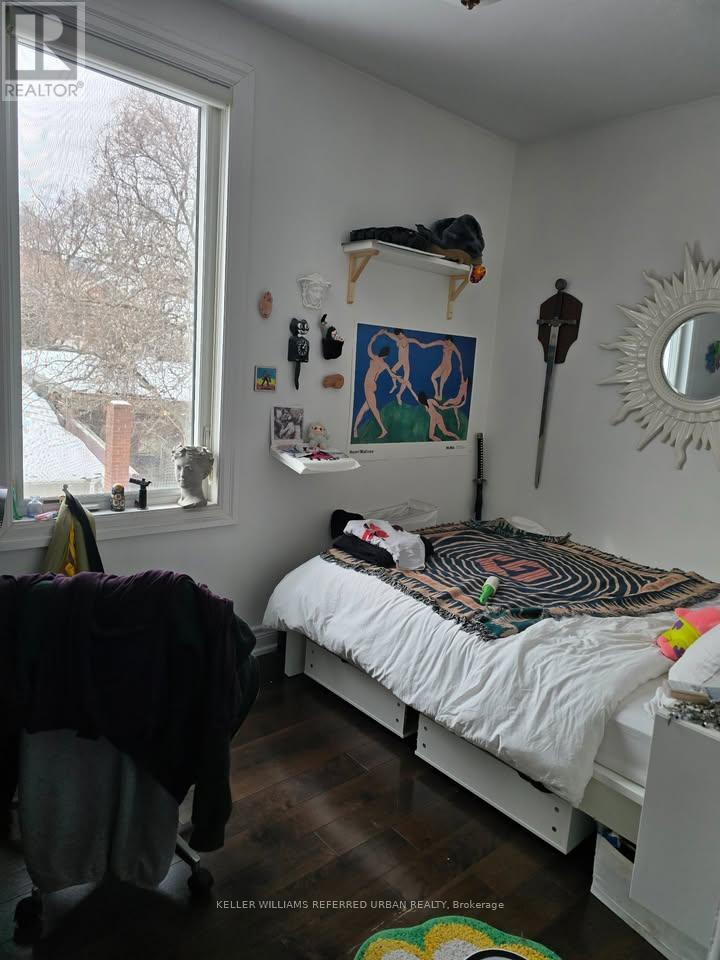 Upper - 18 Palmerston Avenue, Toronto, Ontario  M6J 2H7 - Photo 8 - C12856624