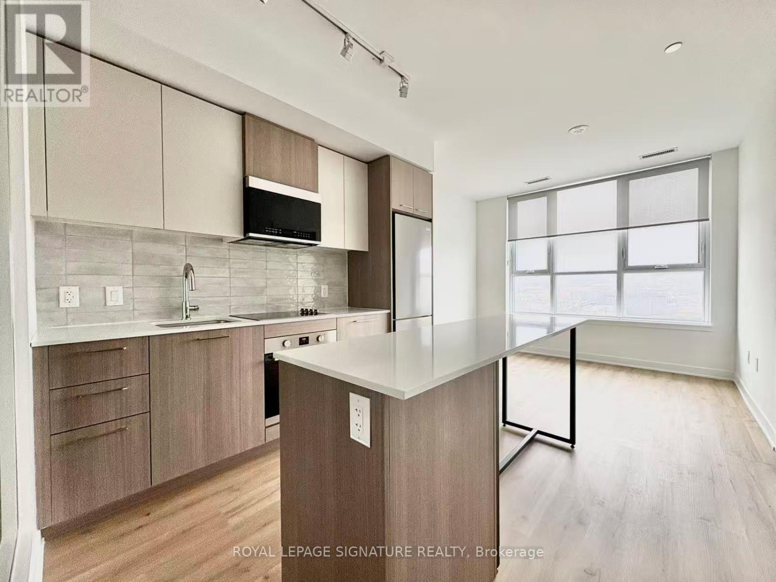 635 - 30 Dreamers Way, Toronto, Ontario  M5A 0Y7 - Photo 2 - C12856636