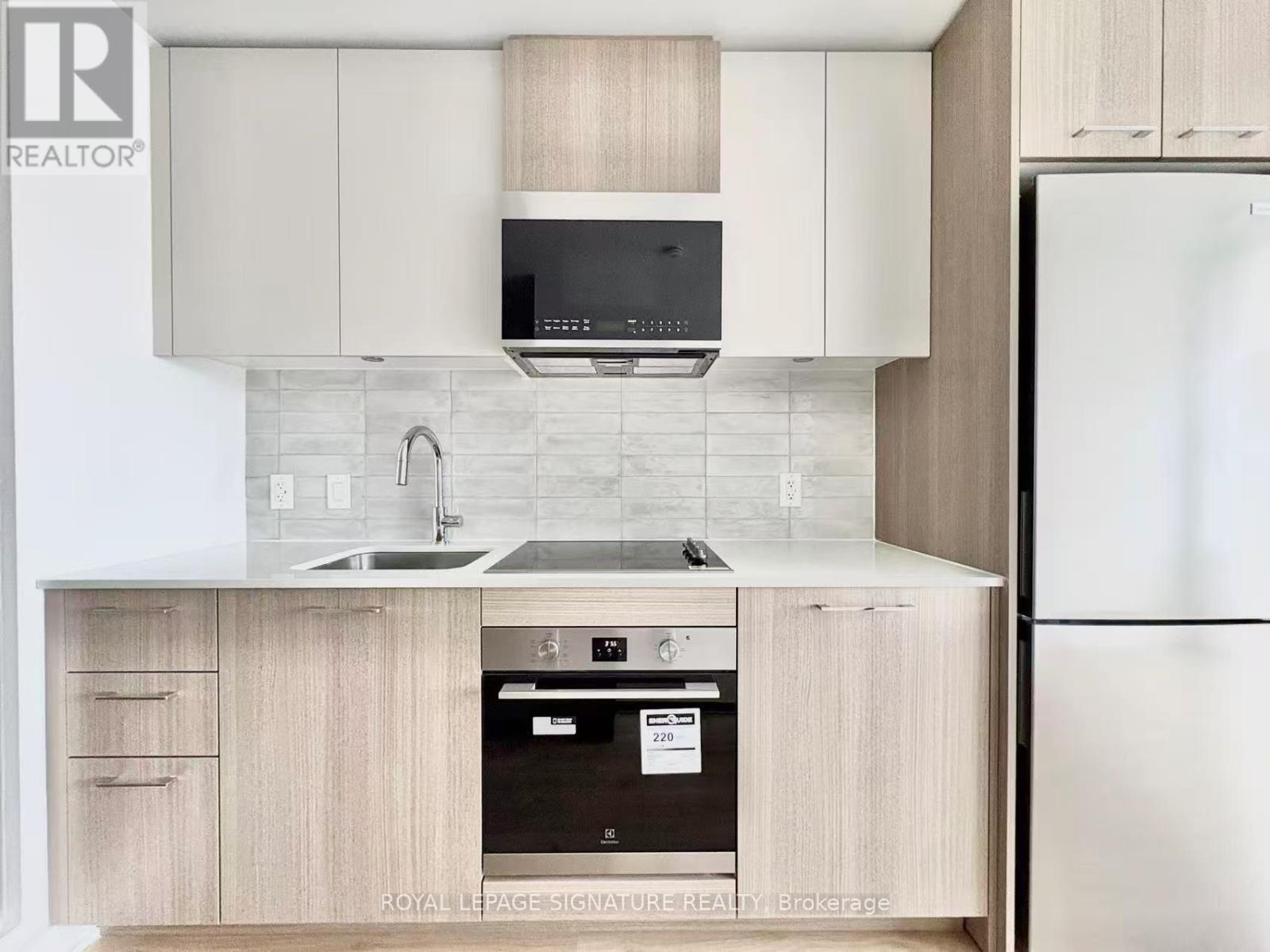 635 - 30 Dreamers Way, Toronto, Ontario  M5A 0Y7 - Photo 4 - C12856636