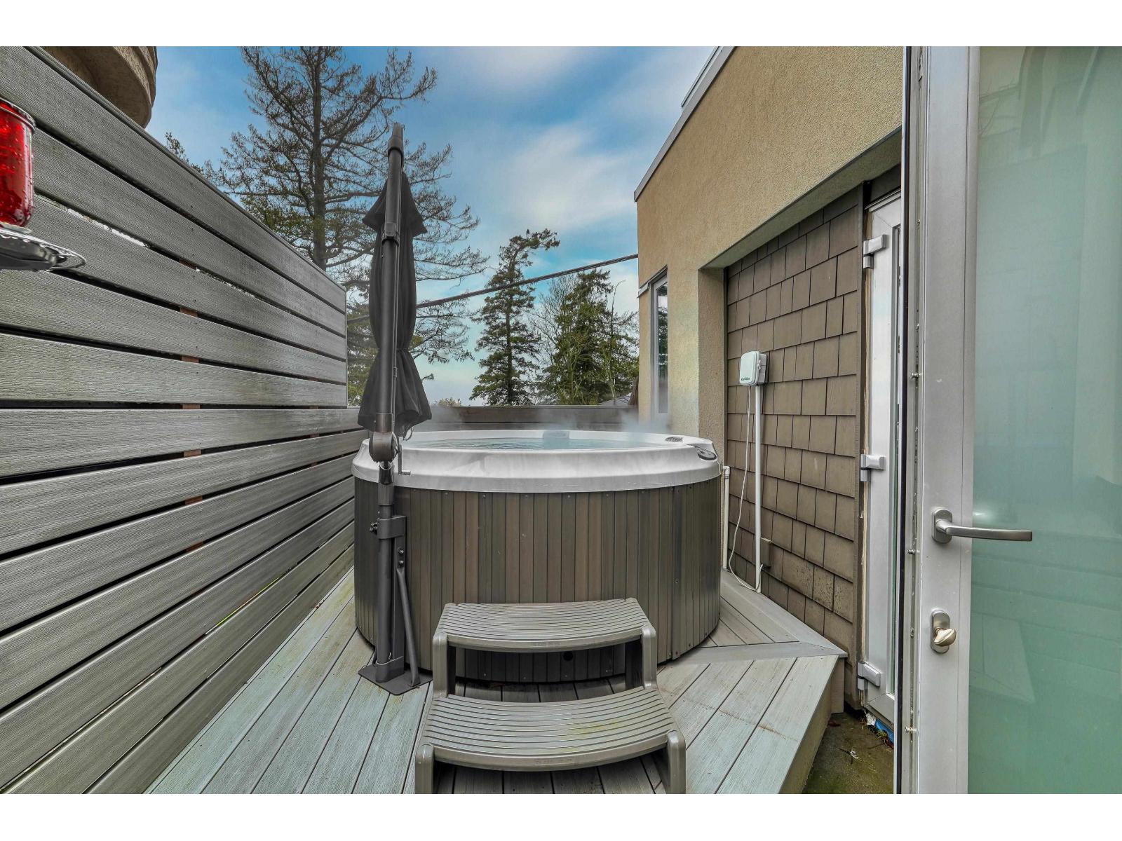 15046 Buena Vista Avenue, White Rock, British Columbia  V4B 1X9 - Photo 30 - R3096979