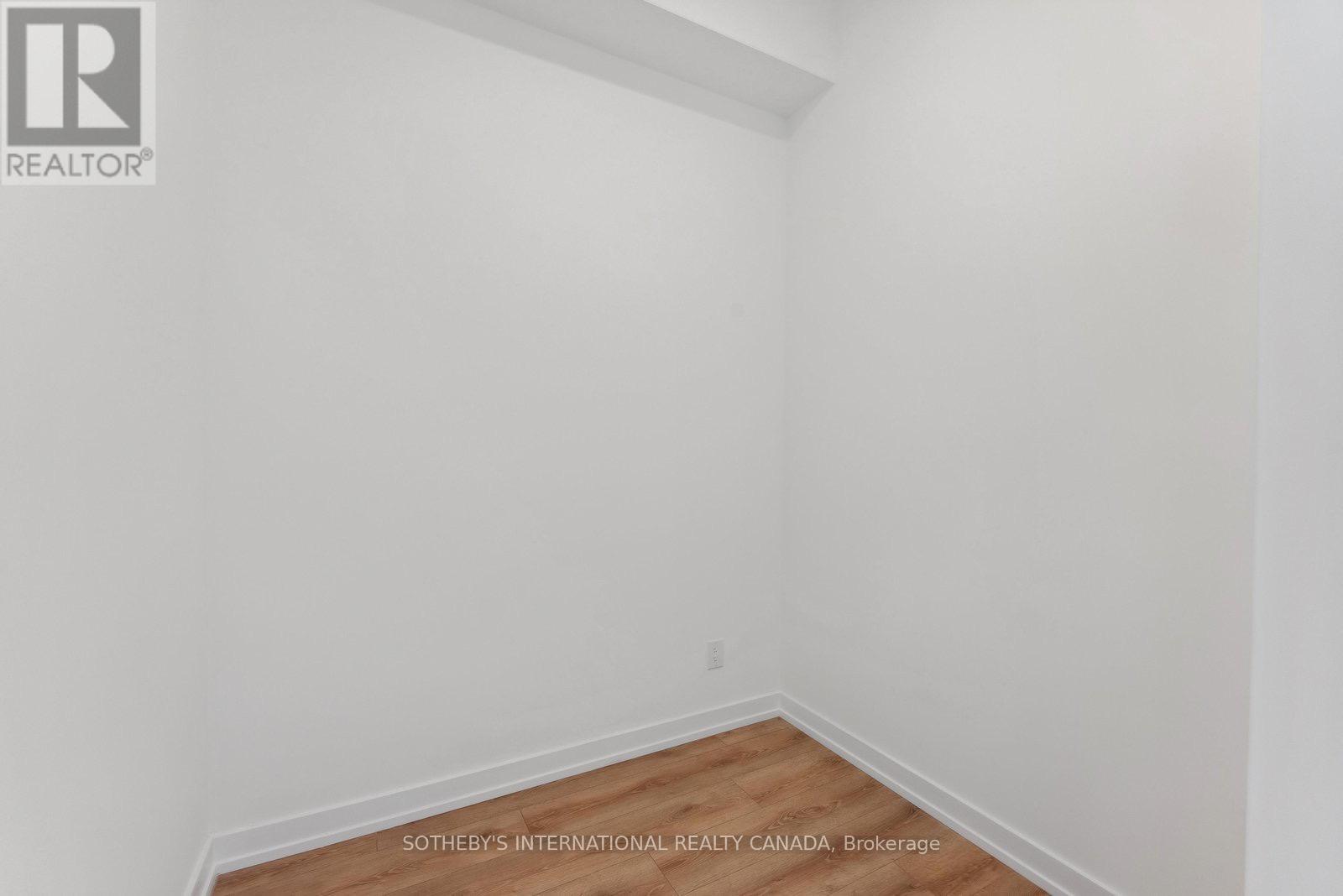 310 - 500 Dupont Street, Toronto, Ontario  M6G 1Y7 - Photo 8 - C12856682