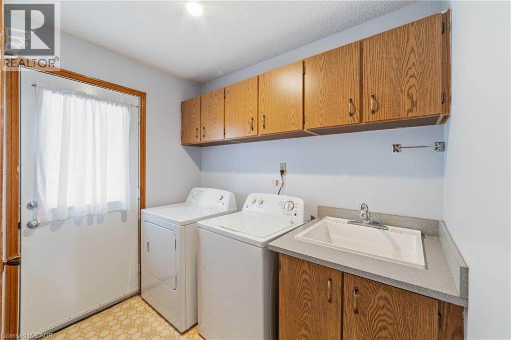 2084 Pen Street, Oakville, Ontario  L6H 3L3 - Photo 20 - 40807522