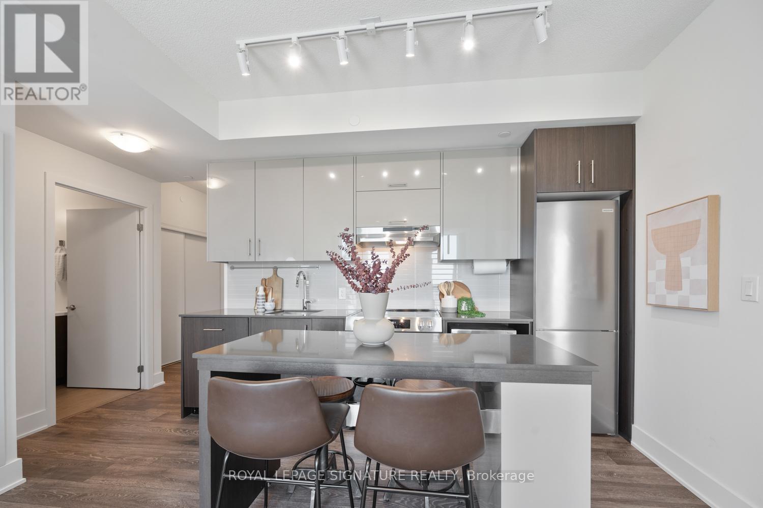 1611 - 188 Fairview Mall Drive E, Toronto, Ontario  M2J 0H7 - Photo 8 - C12856734