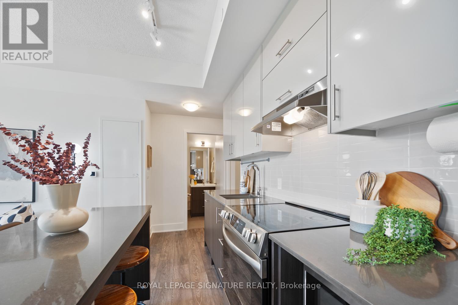 1611 - 188 Fairview Mall Drive E, Toronto, Ontario  M2J 0H7 - Photo 9 - C12856734