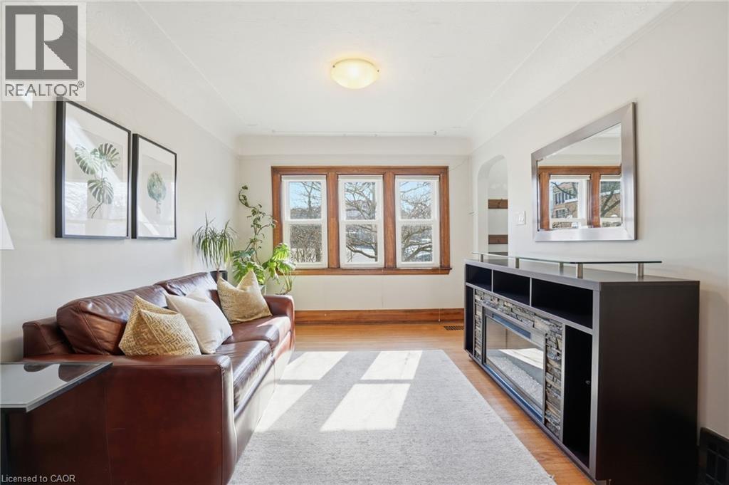 256 Stanley Avenue, Hamilton, Ontario  L8P 2L6 - Photo 3 - 40810169