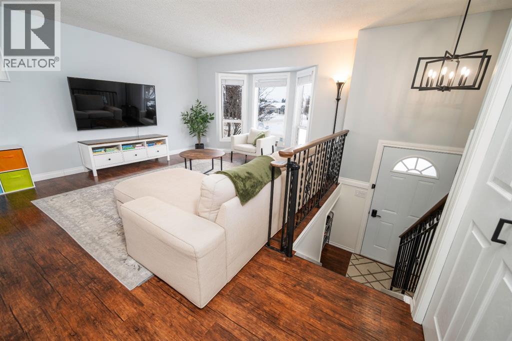 154 Rutherford Drive, Red Deer, Alberta  T4P 3B5 - Photo 2 - A2290311