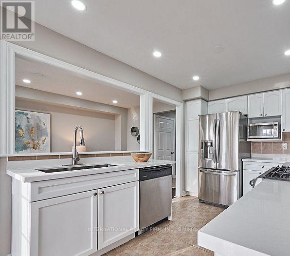 140 Atherton Avenue, Ajax, Ontario  L1T 0L2 - Photo 4 - E12856562