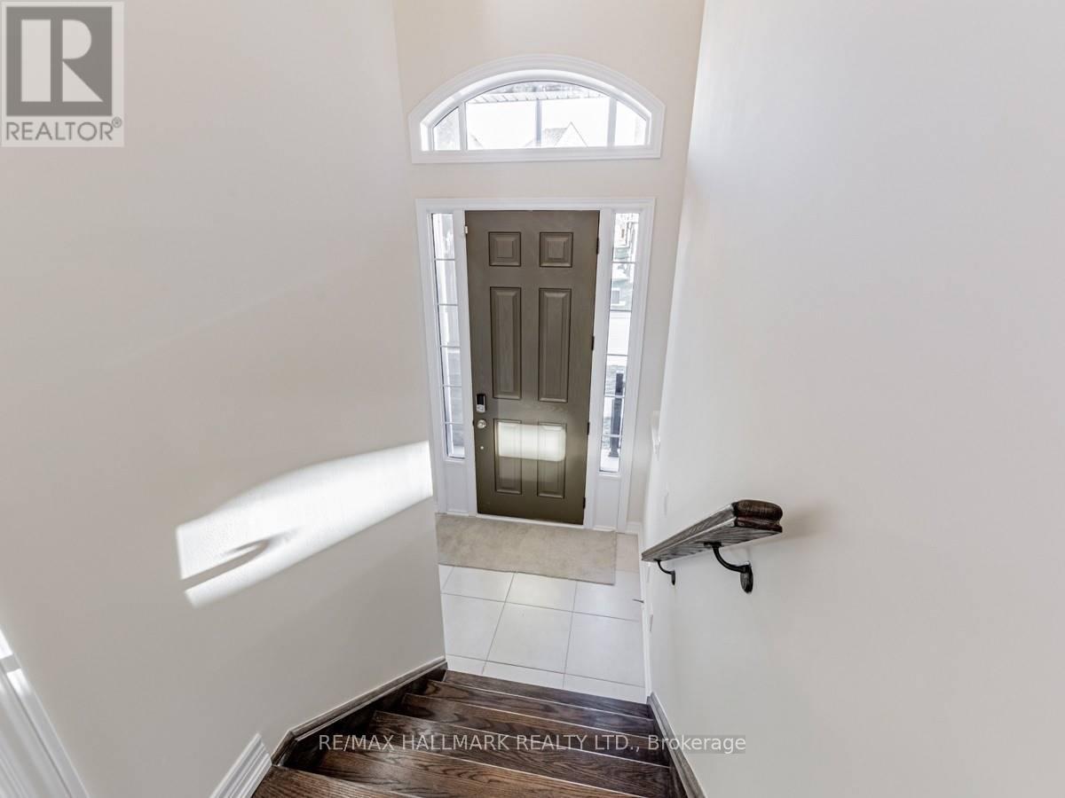 43 Gillivary Drive, Whitby, Ontario  L1P 0C9 - Photo 3 - E12856590